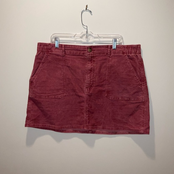 American Eagle Outfitters Dresses & Skirts - LIKE NEW AMERICAN EAGLE WOMEN’S PINK CORDUROY MINI SKIRT SIZE 18